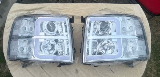 07-13 Chevy Silverado Chrome Projector LED Strip Headlights