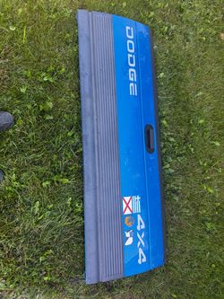 Dodge ram rear tailgate
