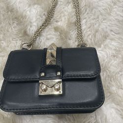 Valentino Garvani Small Rockstud
