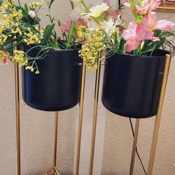 2 beautiful flower vase 