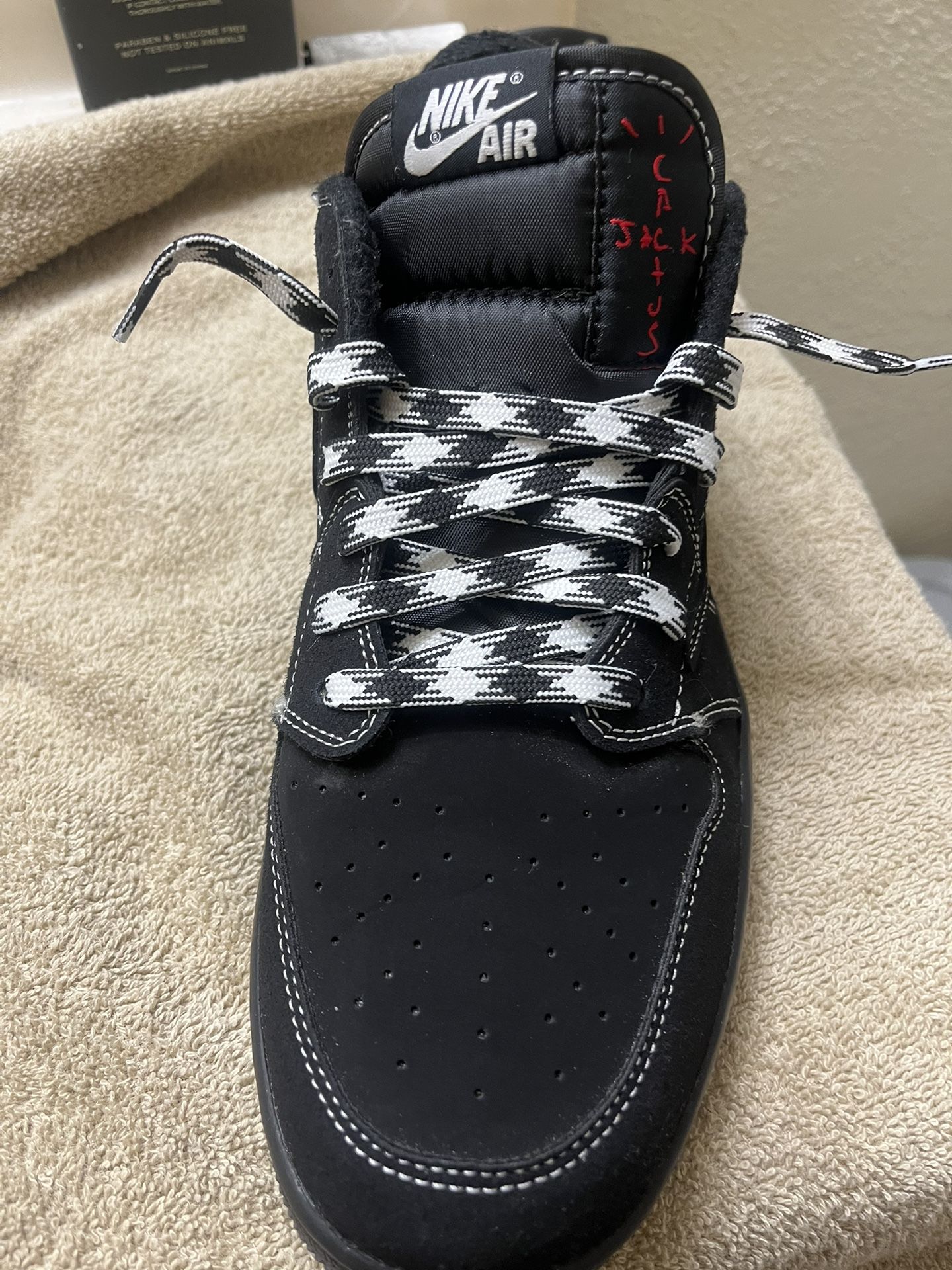 Jordan 1 Phantom Low Travis Scott’s
