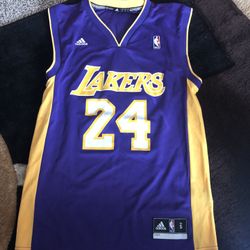 Lakers Jersey Size Small
