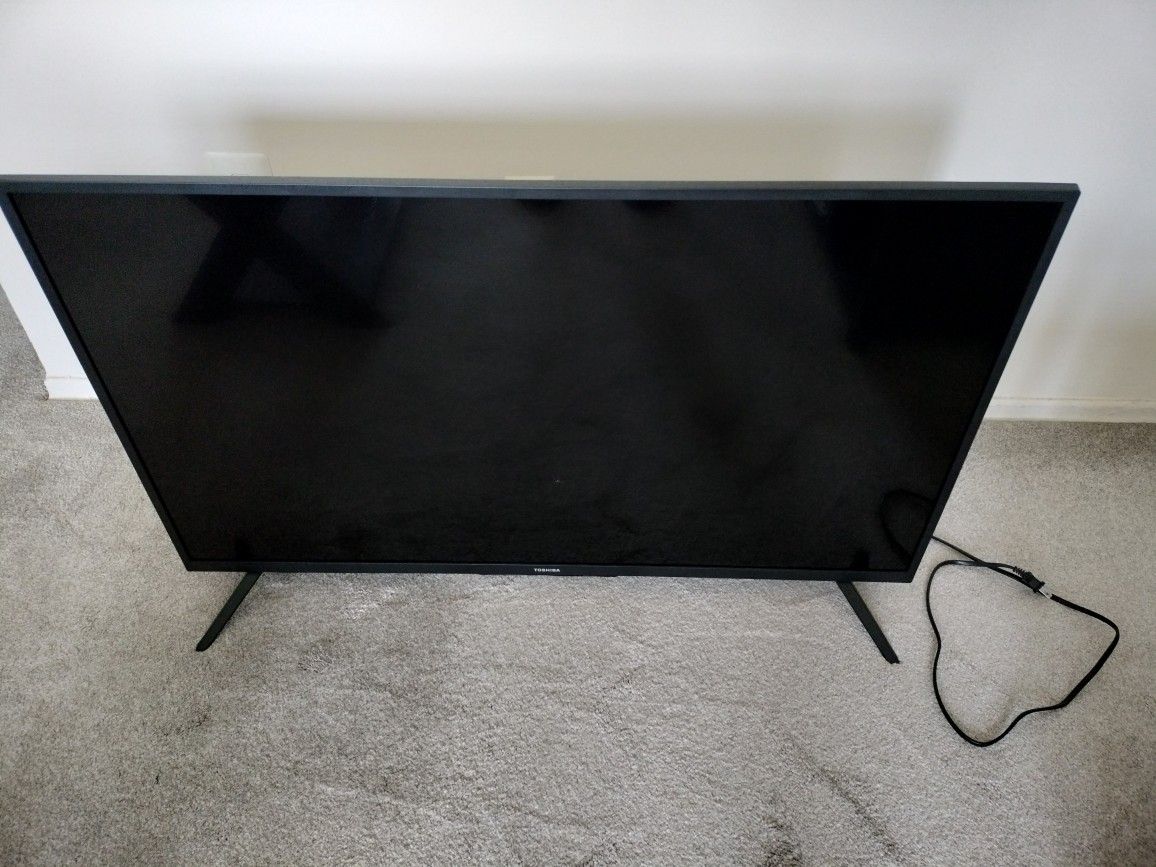 TV - Toshiba 4K UHD