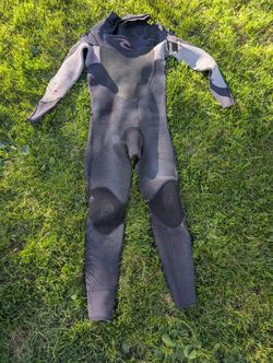 ⭐$15 Men's Medium Thick And Heavy Full suit Wetsuit