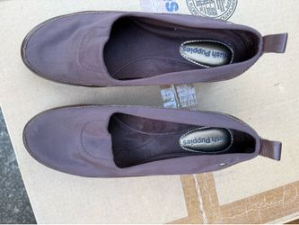 Shoe- Womens by Hushpuppy sz 8 1/2