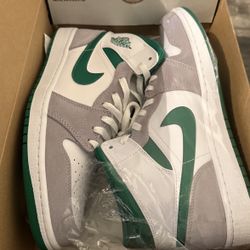 Brand New Still In Wrapper Jordan 1 Mid SE
