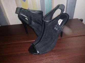 Steve Madden Elegant black heels