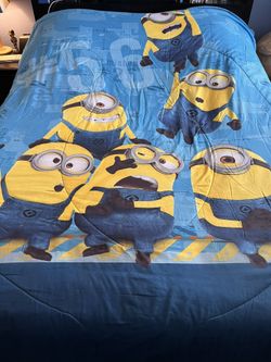 Minions Full Size Reversible Comfoter
