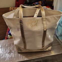 Beautiful Great CONDITION VICTORIA SECRET BAG