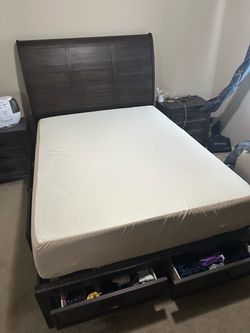 Queen bed frame with tempurpedic mattress