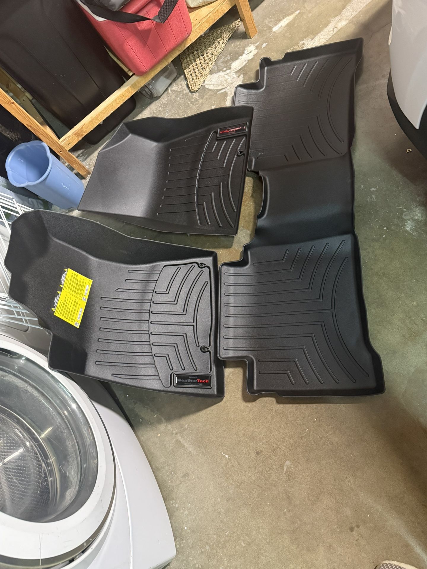 Weather Tech Floor Mats 2023-2025 Kia Niro