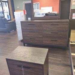 BEDROOM SET