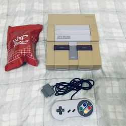 Original super Nintendo SNES console and brand new sealed AV cord and power cord with controller fully functional adult owned please read description