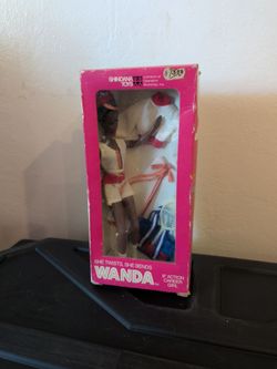 Wanda Barbie Action Career Girl Barbie " Vintage"