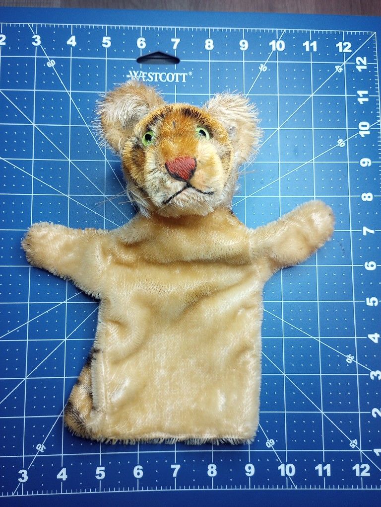 Steiff tiger puppet 2025