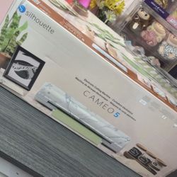 Cameo 5 silhouette- marble