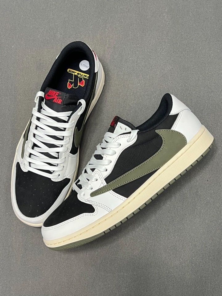 Travis Scott x Air Jordan 1 Low Green Black
