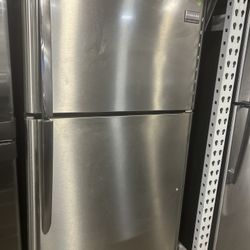 Top Freezer Refrigerator