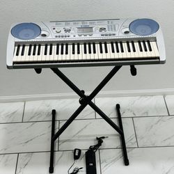 61-Keys Yamaha PSR275 Electric Keyboard + Stand + Pedal & Charger 