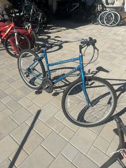 Huffy Highland Female Mountain Bike 26 Inch Rims