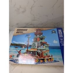ZHE GAO Harbour Hotel 00422 Sealed Building Block Set 2142 Pieces Modular