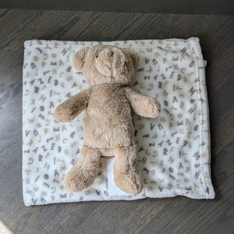 Soft Cuddly Friend Teddy Bear & Blanket, ABCs Print