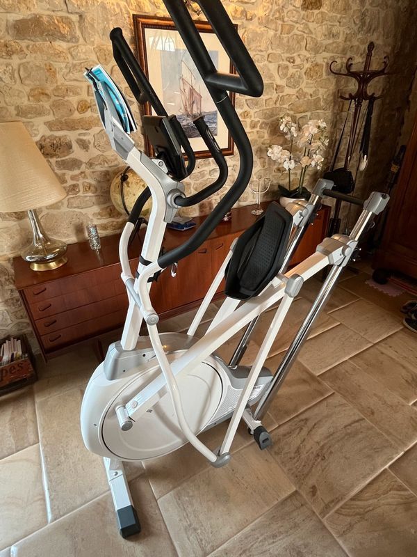 New Kettles Pro Elliptical Trainer