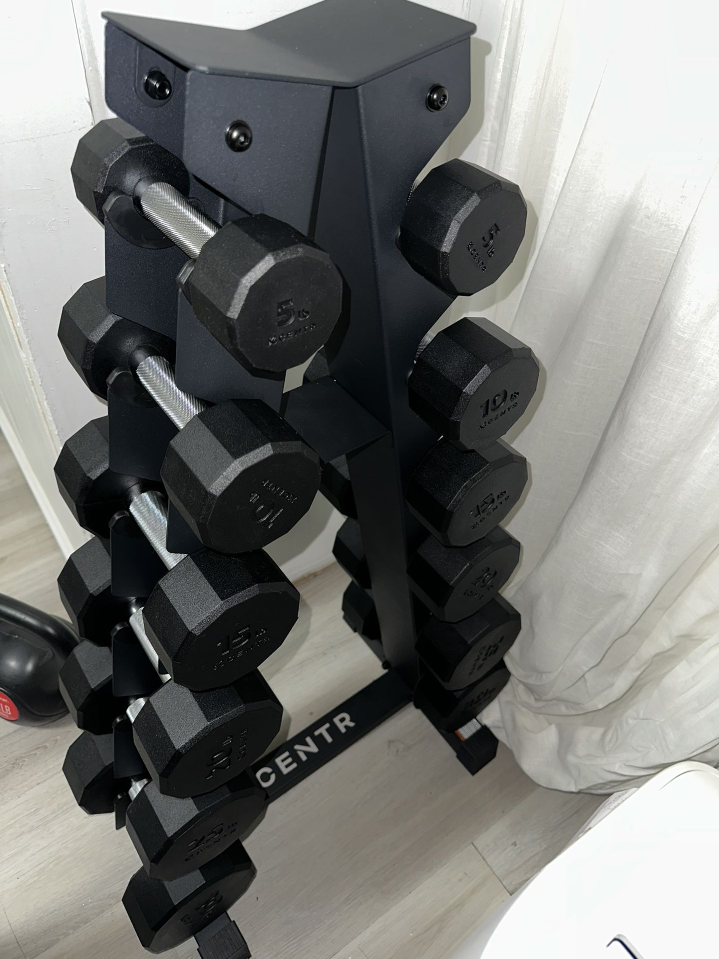 CENTR DUMBBELL WEIGHT SET WITH RACk