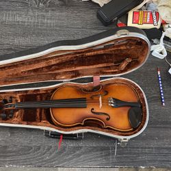 1/2 Size Violin With Case And Bow