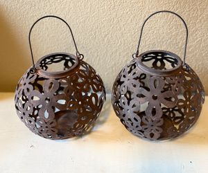 Set of 2 Metal Floral Cutout Candle Lanterns