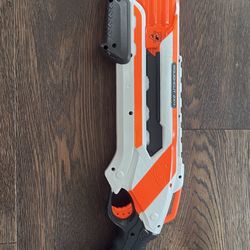 Nerf N-Strike Elite RoughCut 2x4 w/ Darts