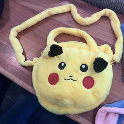 Pikachu Zippered Plush Crossbody 