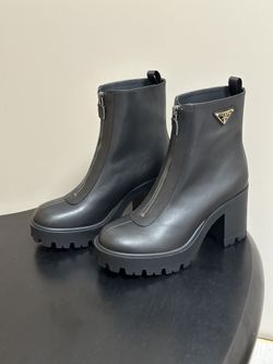 Prada women's shoes 2026 with box