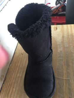 Winter boots size 7