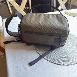 Moment Rugged Camera Sling Bag 6L