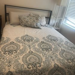 Queen Bed