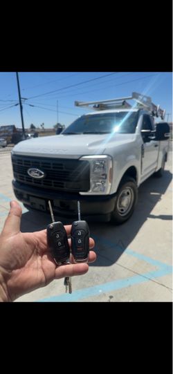 Llaves de autos / car keys and remotes