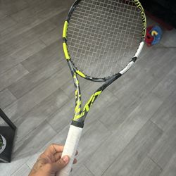 Tennis racket