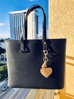 Brand New Super beautiful City tote Bag Cartera Nueva sin usar