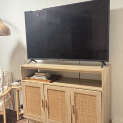 Rattan tv Stand 