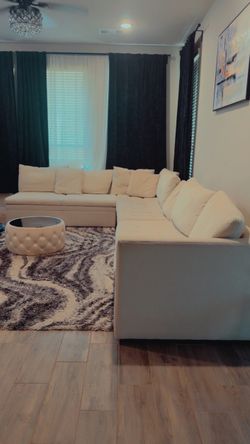 Rooms To Go Off-White Sectional + Sleeper