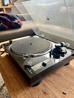 Music Hall USB-1 Turntable