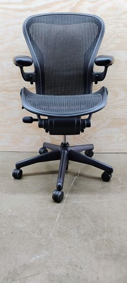 Herman Miller Aeron Size B Office Chair Still Available Read Description 