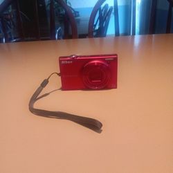 Nilon Coolpix Camera