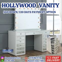 HOLLYWOOD VANITY W/ MIRROR / SUPER SALE🩷🩷🩷🩷