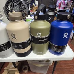 64 Oz Hydro Flask 