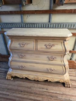 Baroque Style Bombe Chest of Drawers