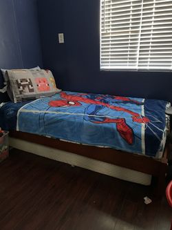 Twin size mattress and bed frame