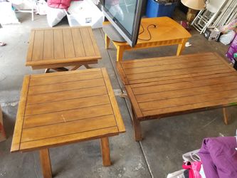 3 mesas 1 mediana de centro y 2 de esquina hermosas