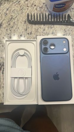 Apple iPhone 17 Pro Max 256 with USB-C Cable